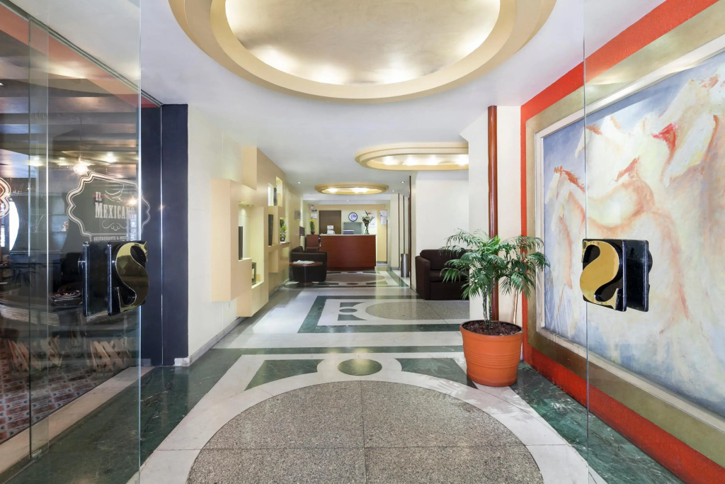 Hotel photo 2