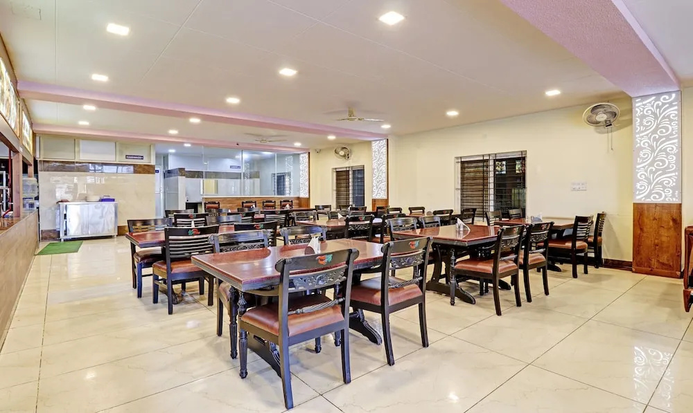 Food & Beverage