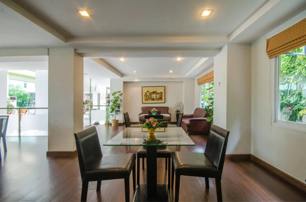 Sunday Platinum Suites - Général