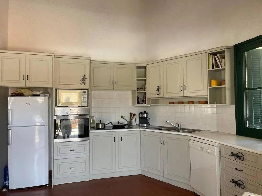 Charming two Bedroom Fisherman's House on Kea - фото 16