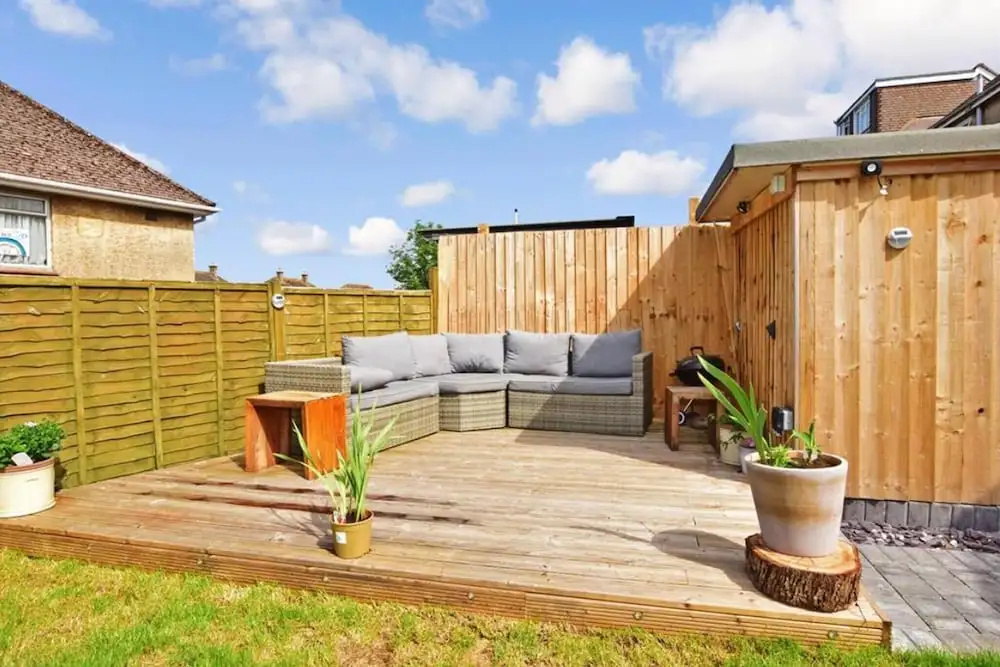 Relax in This Charming East Cowes House With Garden and BBQ