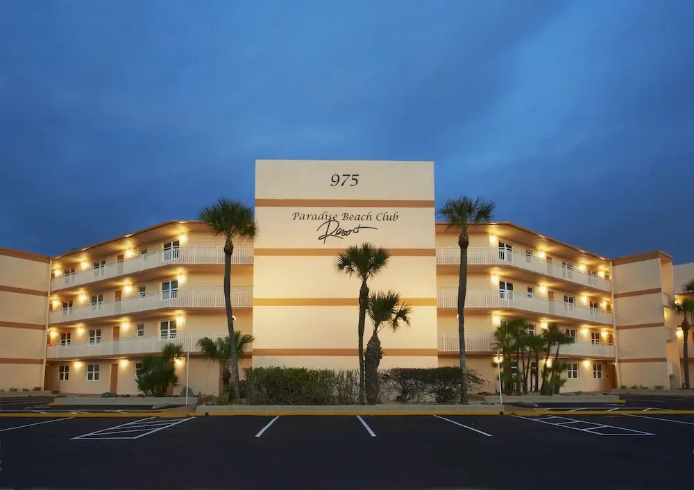 Paradise Beach Club - Oceanfront and Penthouse Deluxe Condos with Heated Pool