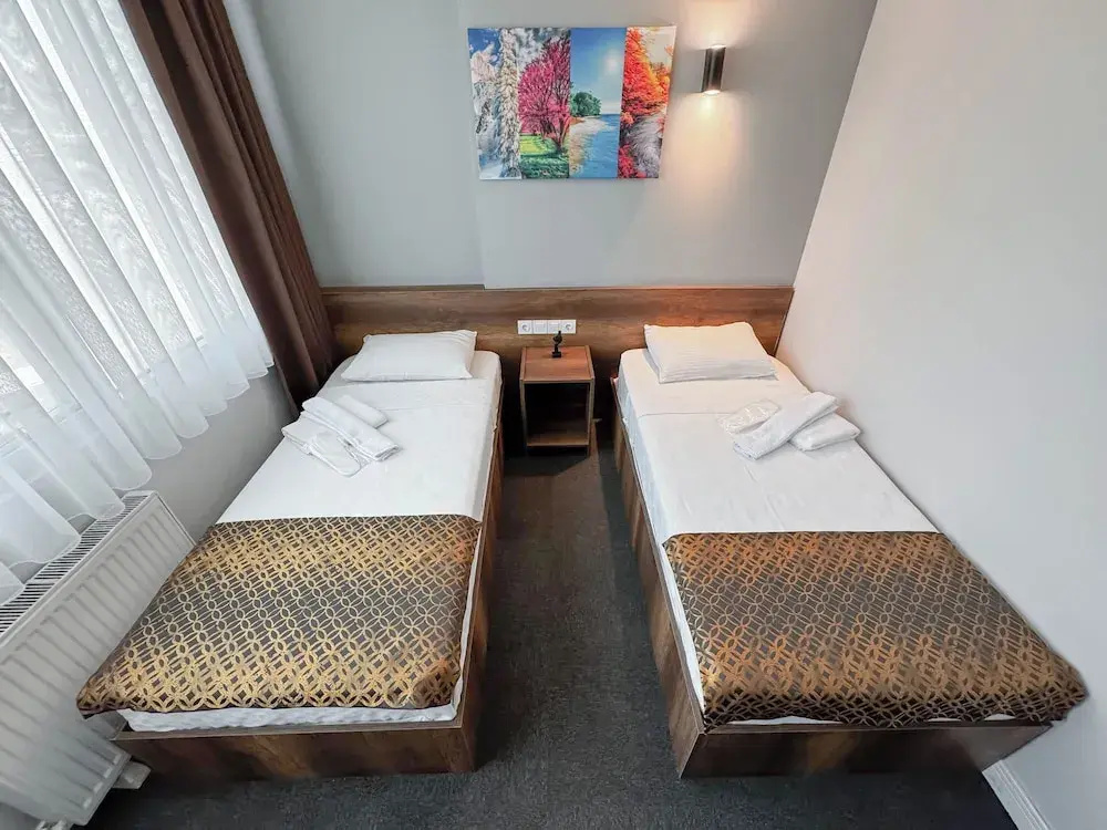 Standard Double room with city view (full double bed)
