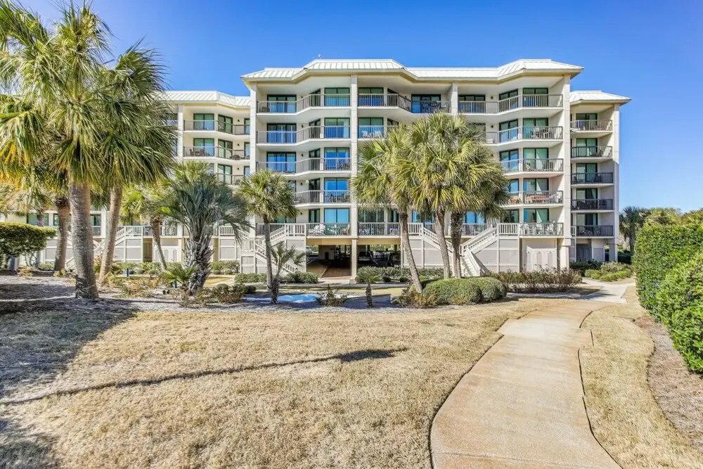Pawleys Island Condo - Balcony, Pool & Ocean Views