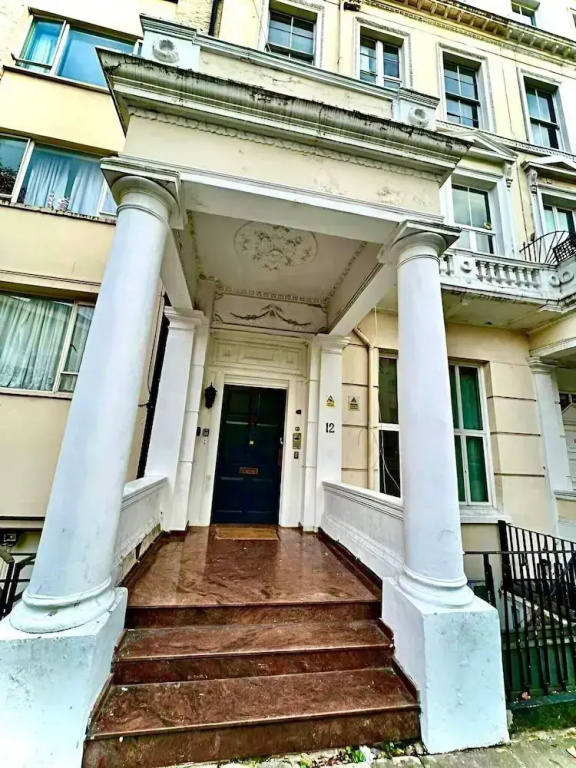Modern studios Close to Hyde Park