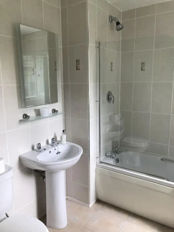 Barons Court Hotel - Chambres