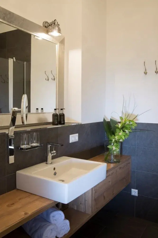 Hotel LOGIS First Class Business Suites - Général