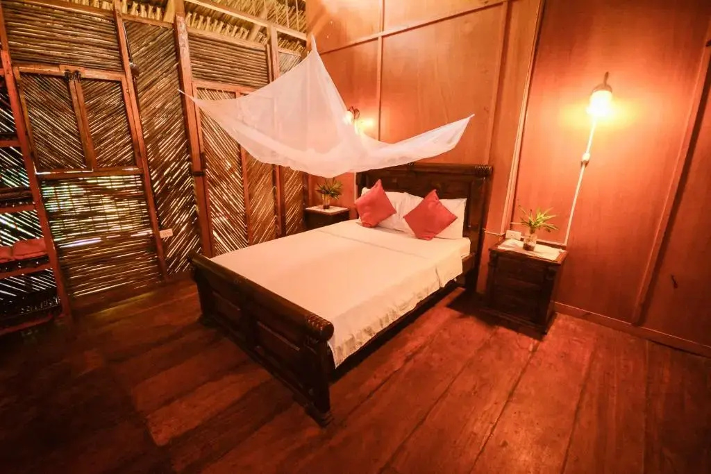 Standard Double room with balcony (full double bed)