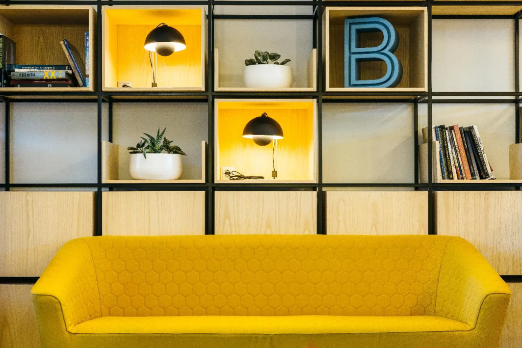 Lobby & Reception