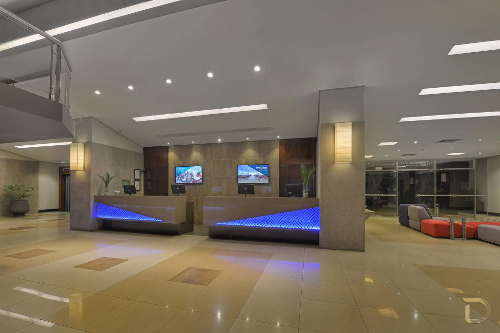 Lobby & Reception