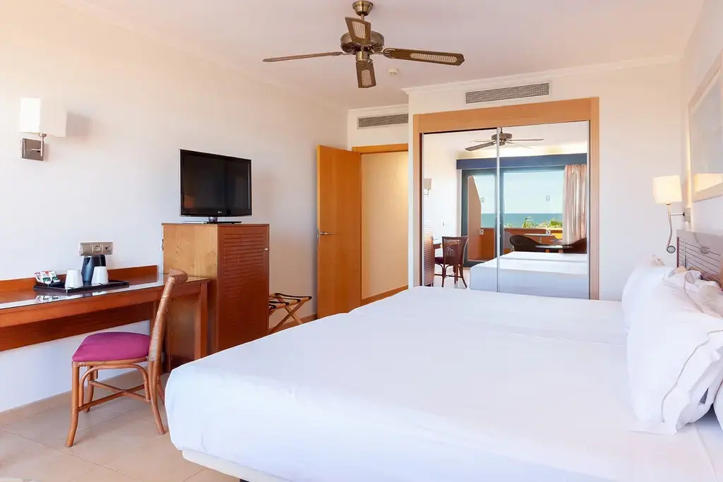 Superior room seafront