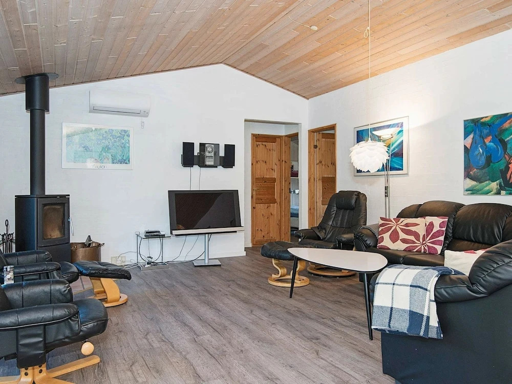 Lavish Holiday Home in Ringkøbing With Sauna - фото 2