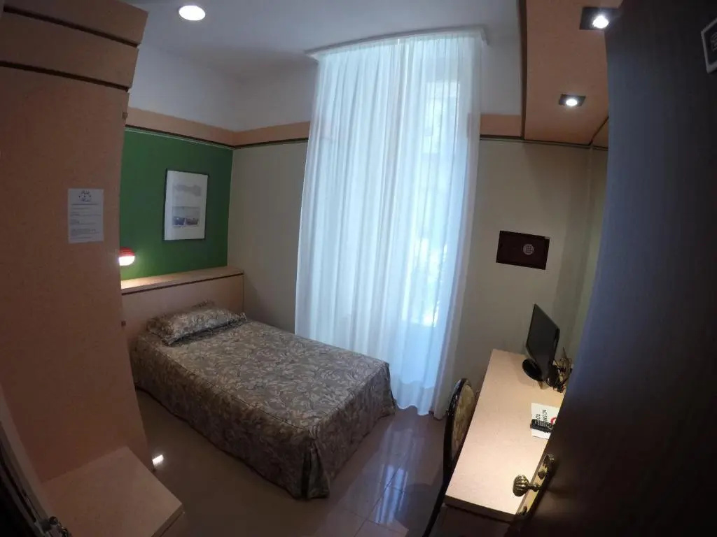 Le Petit Hotel - Chambres