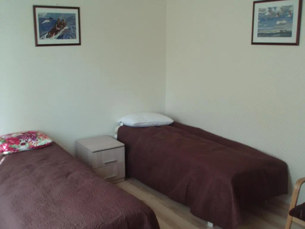 Economy room