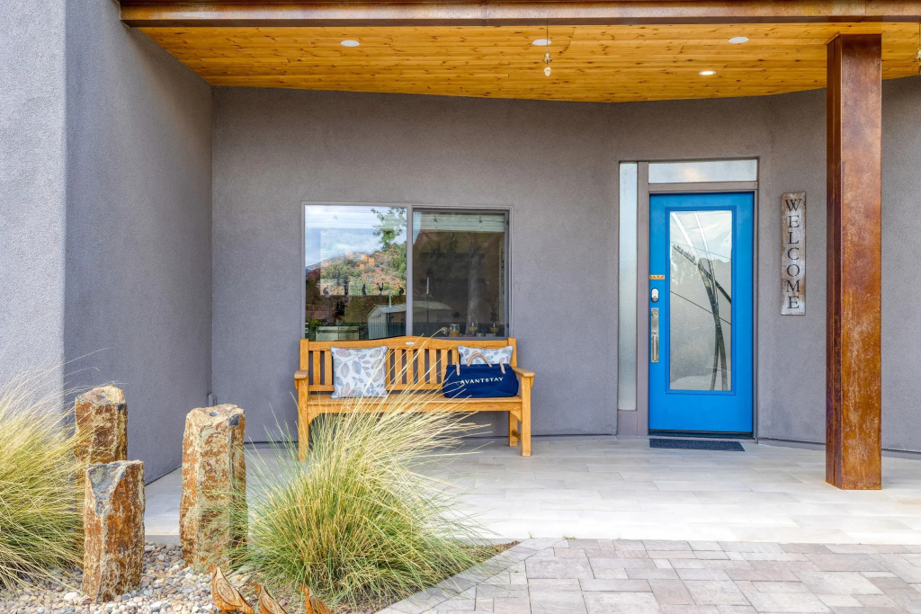 The Viewpoint by Avantstay Luxe Home Spa views