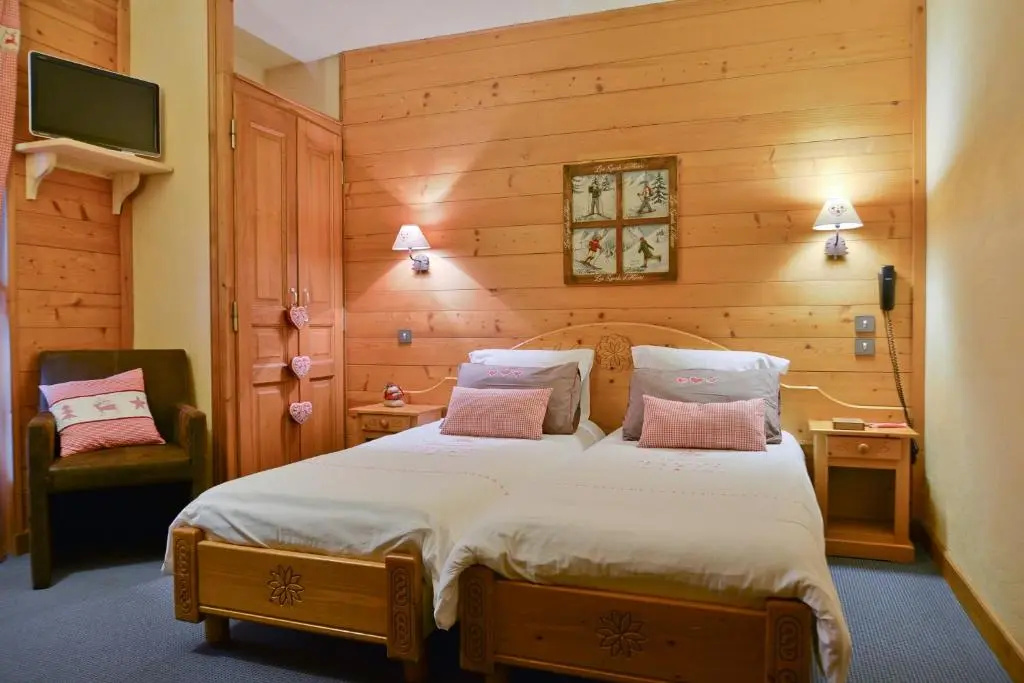 Standard Double room with land view (twin beds)
