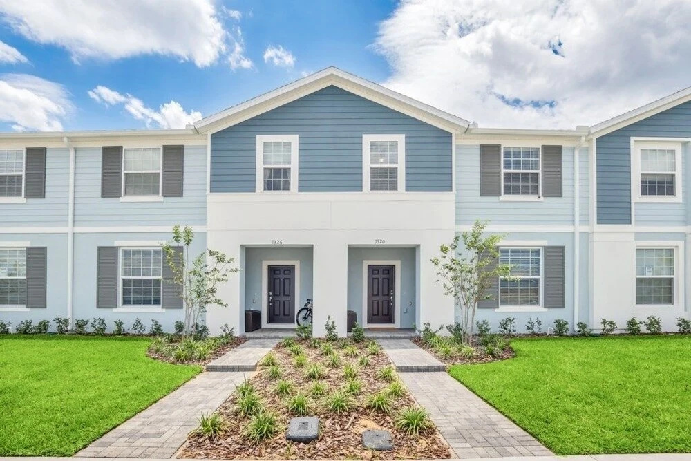 5 Bed Townhome! 5 Bedroom Townhouse by Redawning