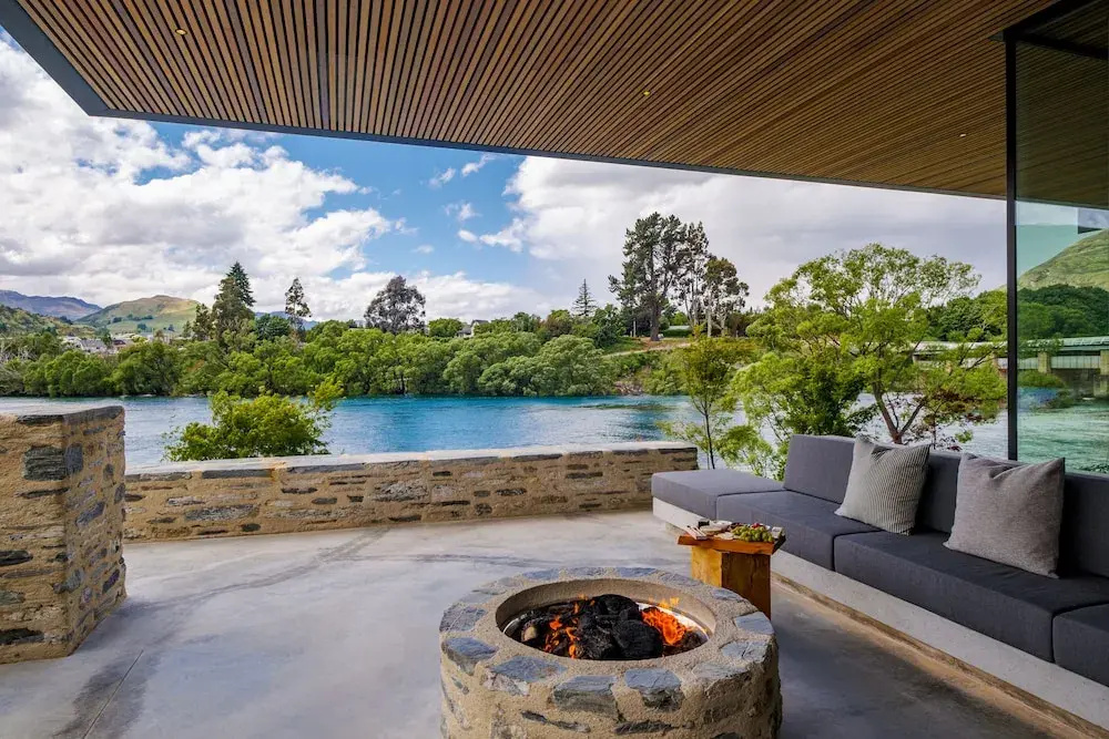 Bespoke Paradise on WIlliam Rees