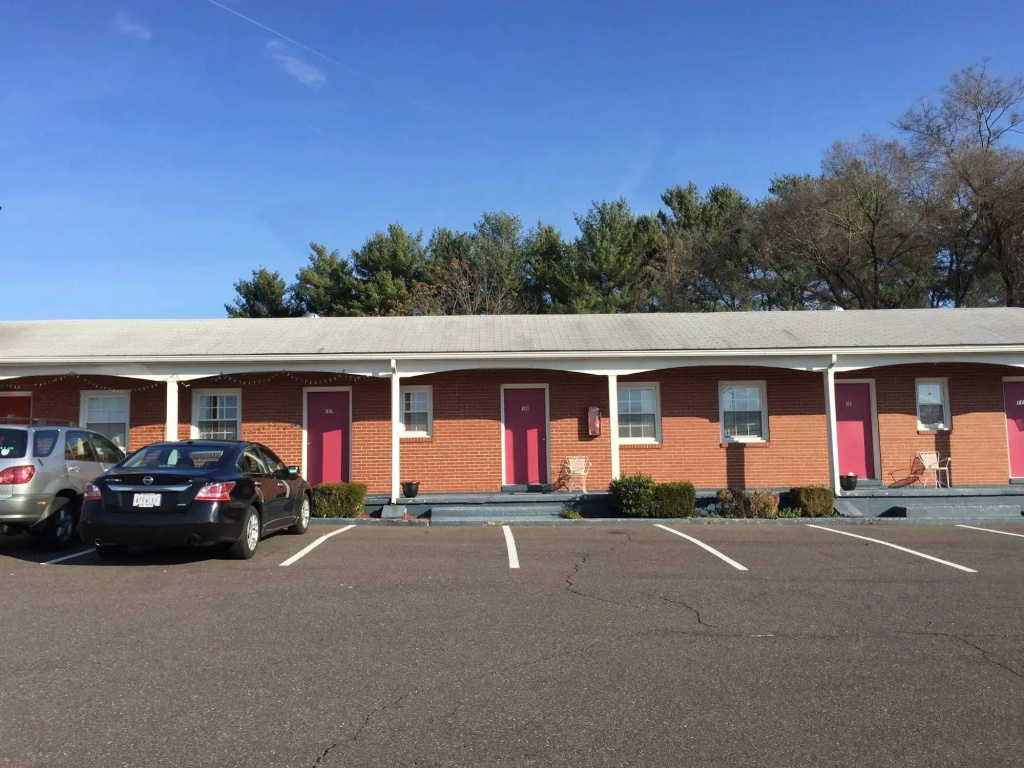 Sleepy Hollow Motel
