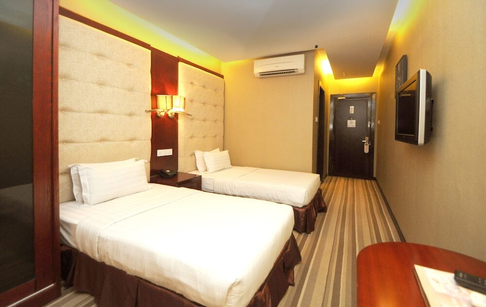 Celyn City Hotel
