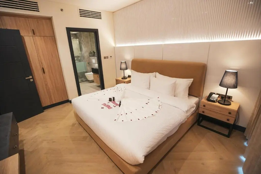 Deluxe Apartment