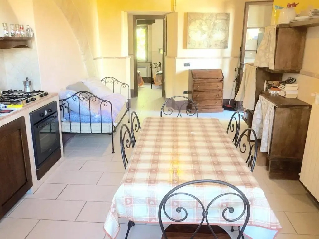 Sleeps 4 Apt 4 - Spoleto Central Train Station12 Mins Walk, Fantastic apt