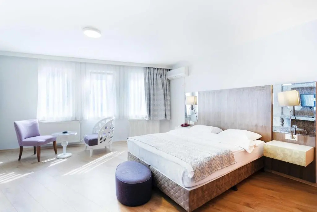 Economy Double room (full double bed)