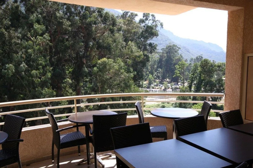 Balcony & Terrace