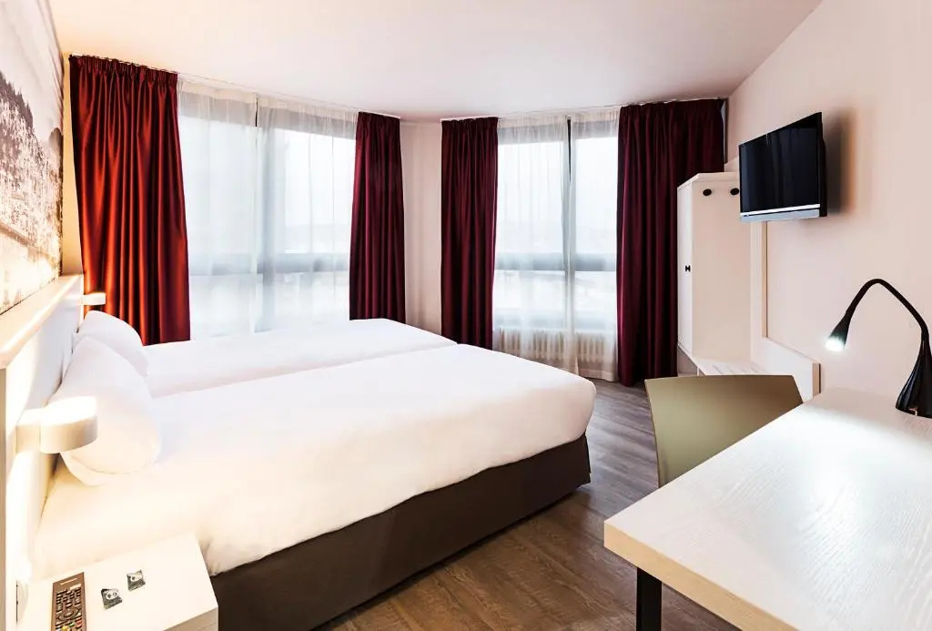 Double room (twin beds)