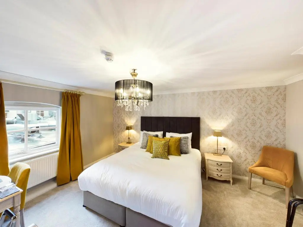 Standard Double room (full double bed)
