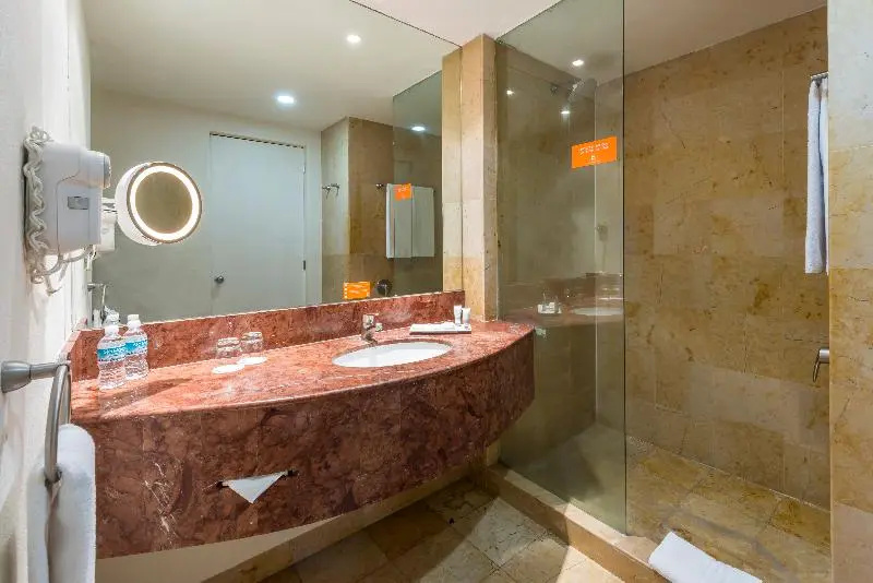 Real Inn Perinorte - Chambres