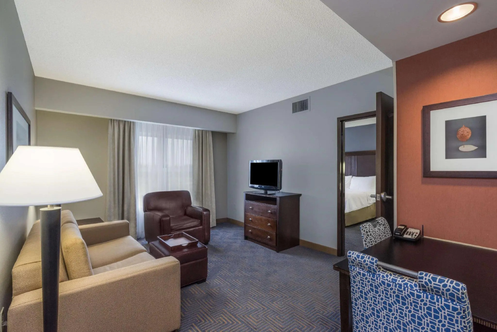 Homewood Suites by Hilton Louisville-East - Chambres