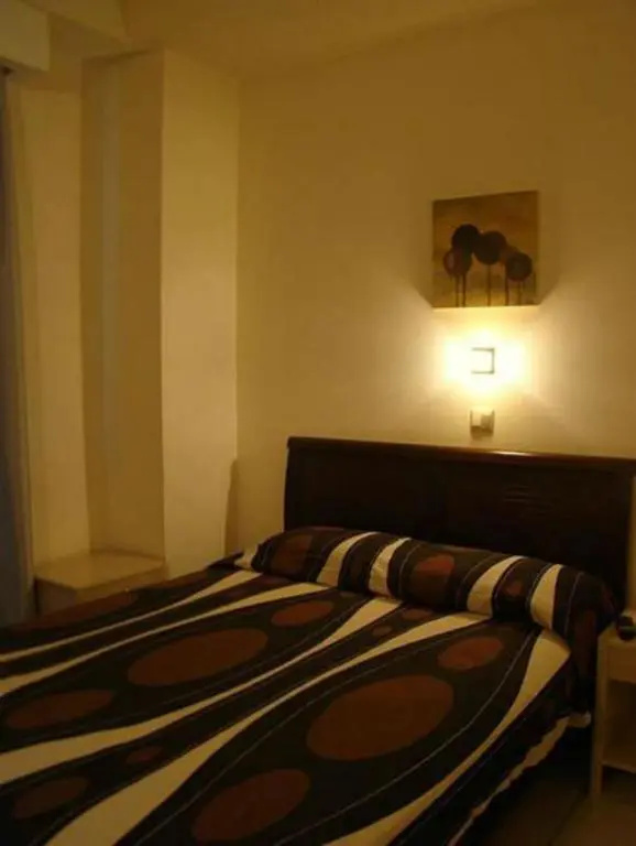 Economy room