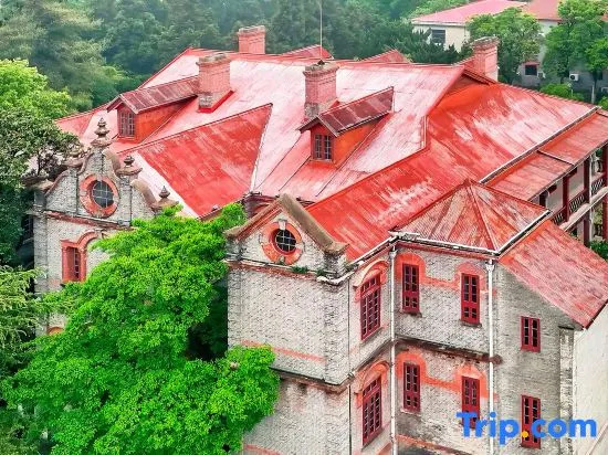 Jingdian E-sports Homestay (Nantong Haohe Scenic Area Yaohan Store)