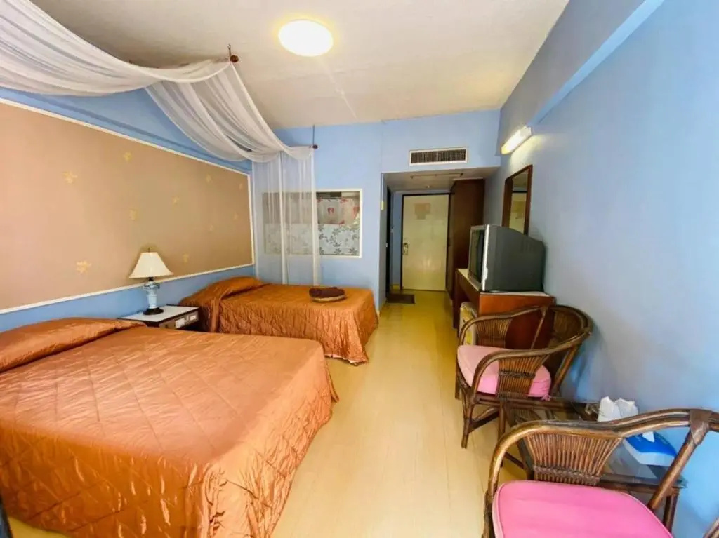 Deluxe Double room (twin beds)