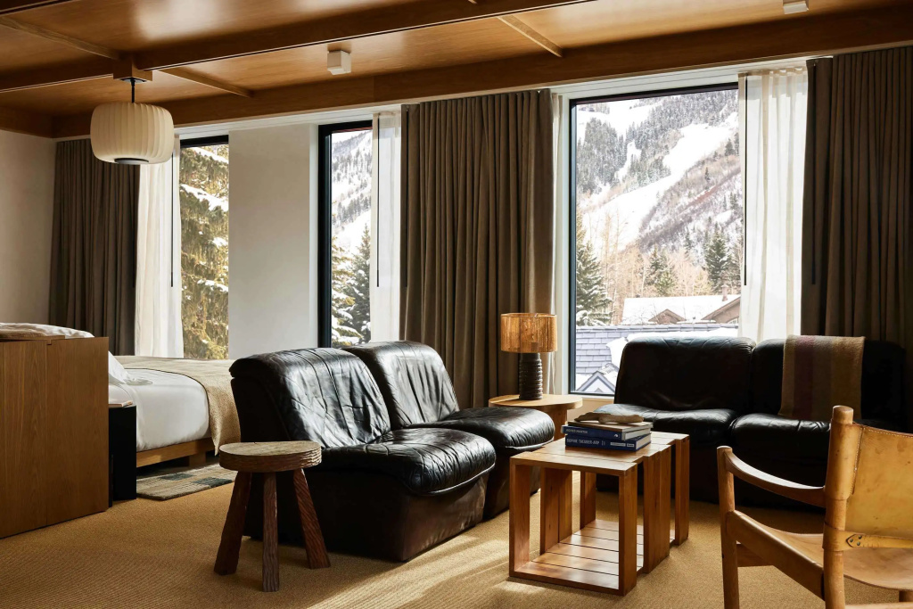 Standard room with sunset view