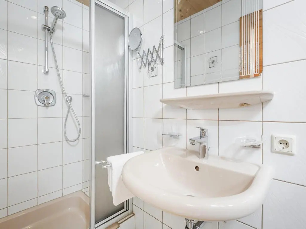 3 Bedrooms Apartment with balcony