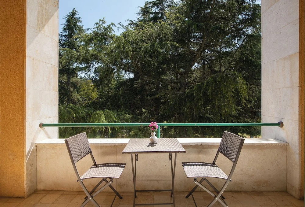Standard Family room with balcony and with park view