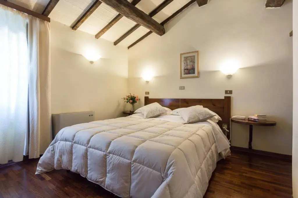 Comfort room
