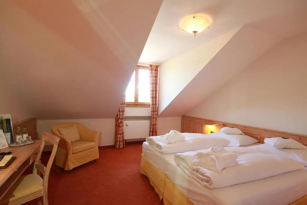 Hotel Auf der Gsteig GmbH - Chambres