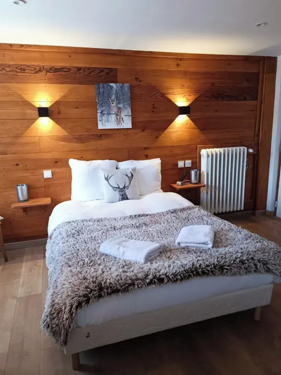 Standard Double room (full double bed)