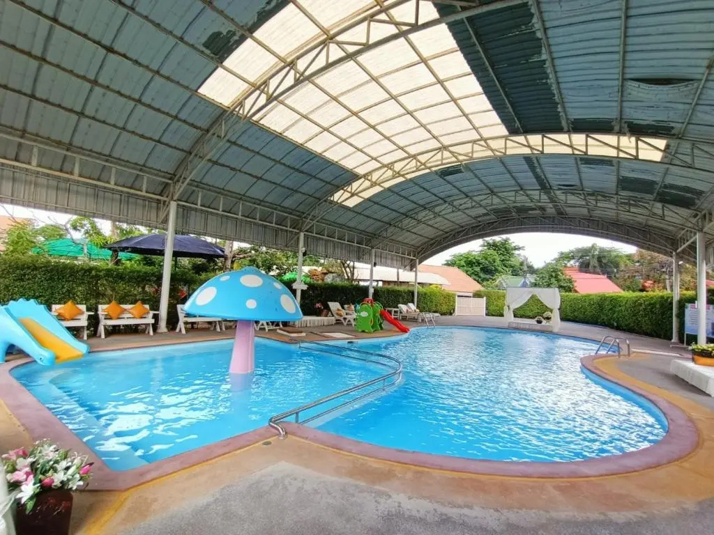 P Paradise Hotel - Général