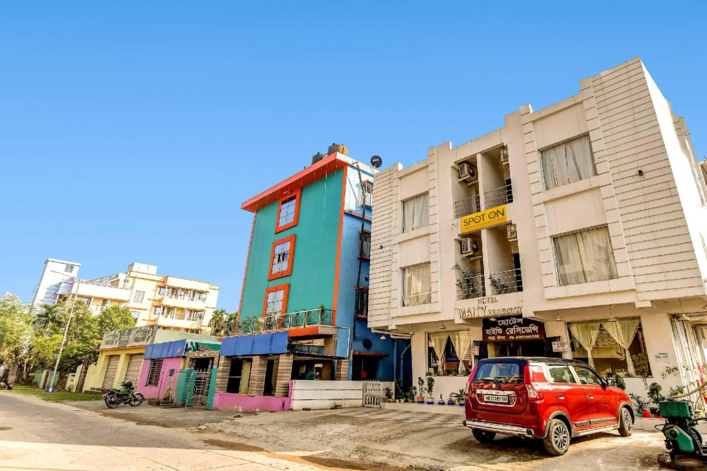 SPOT ON 70379 Hotel Maity Residency