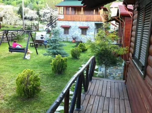 Balcony & Terrace