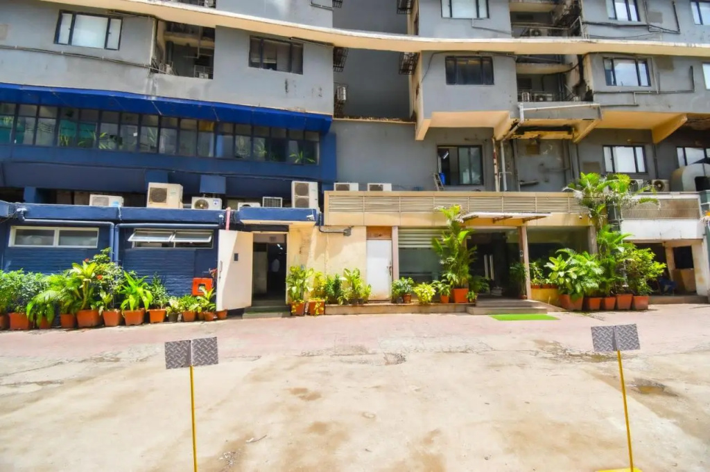 Kings International Juhu