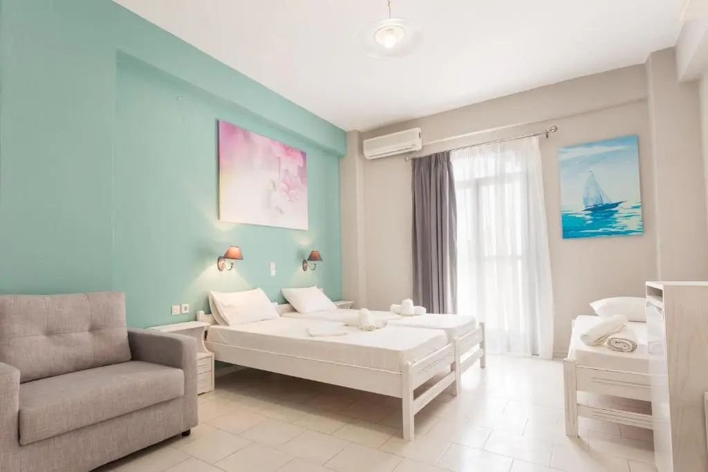 Standard Quadruple room with balcony