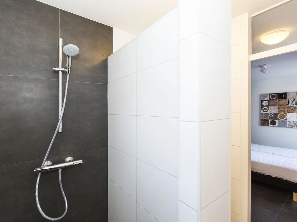 Luxurious Villa With Microwave, Within Green Surroundings - фото 7