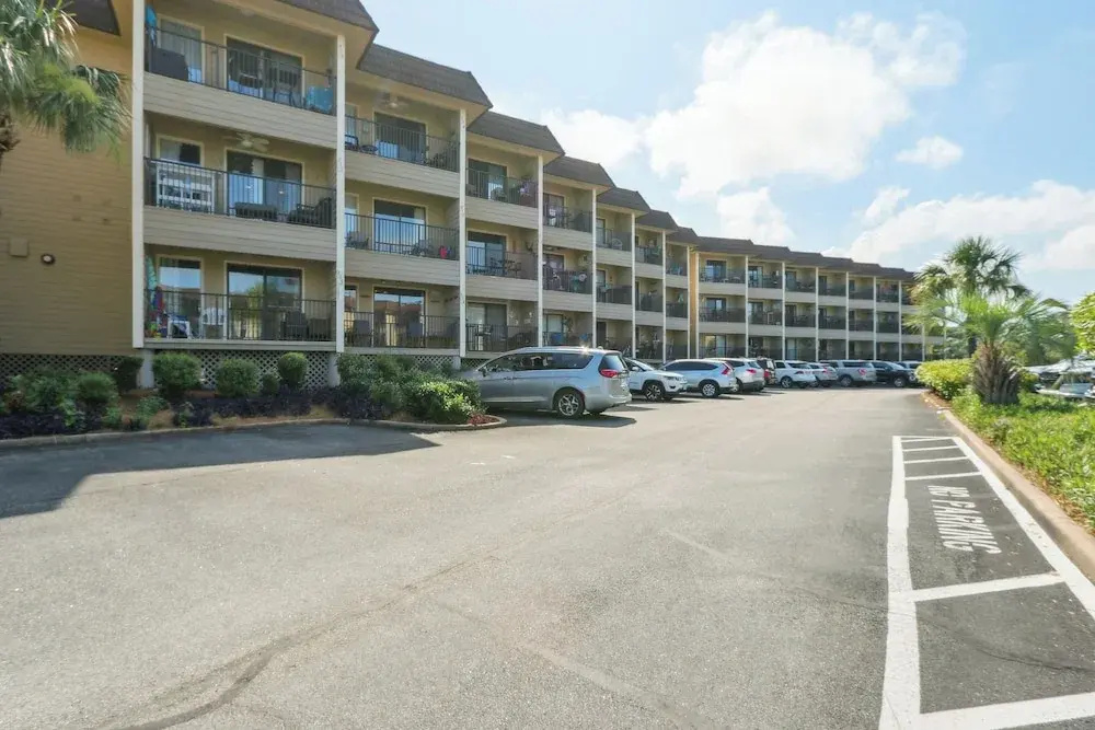 Hilton Head Vacation Rental: Private Beach Access!