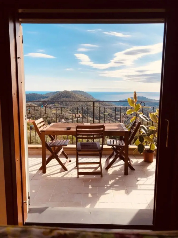 Balcony & Terrace