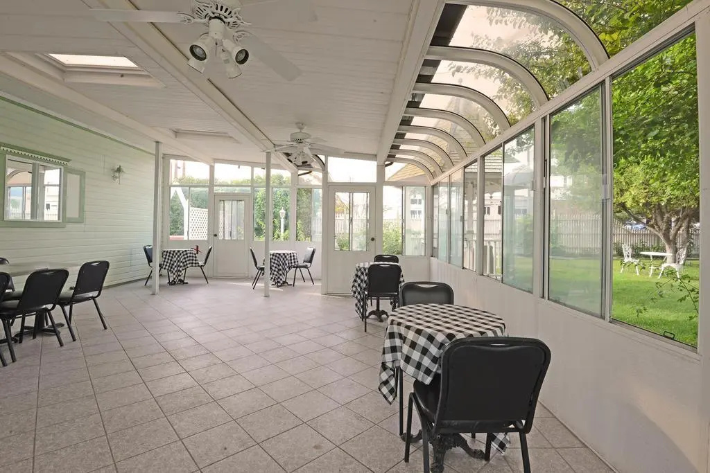Hotel photo 12